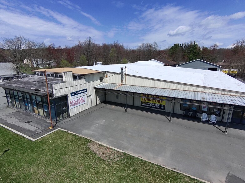 Primary Photo Of 314 E Broadway, Monticello Freestanding For Sale