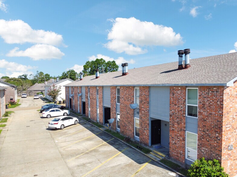 More Photos Of , Baton Rouge Multifamily For Sale