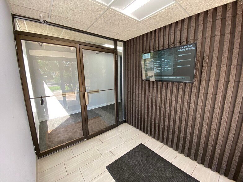 More Photos Of 5701 N Kentucky Ave, Crystal Loft Creative Space For Sale