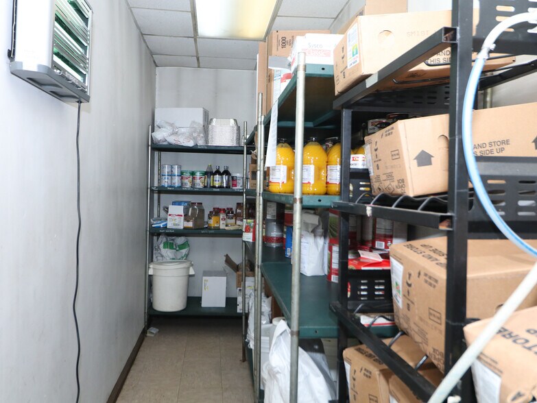 More Photos Of 116 Indiana St, Punxsutawney Restaurant For Sale