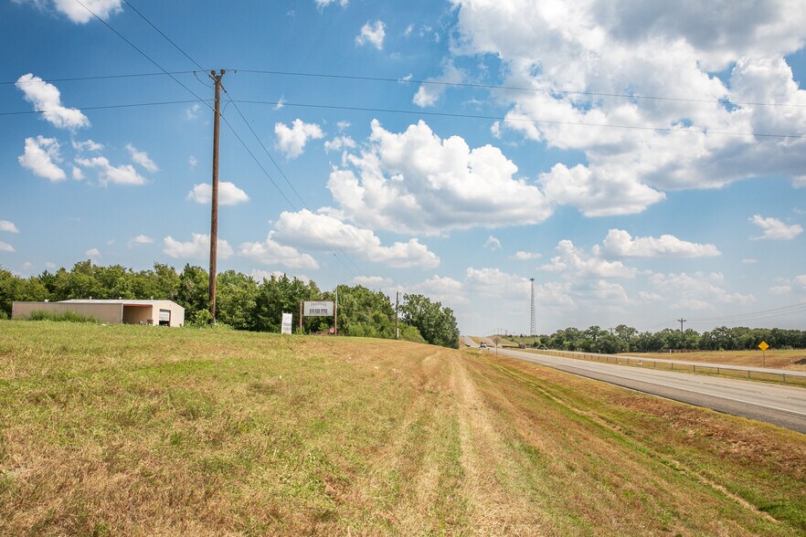 More Photos Of 30 Red Tip Ln, Brenham Land For Sale