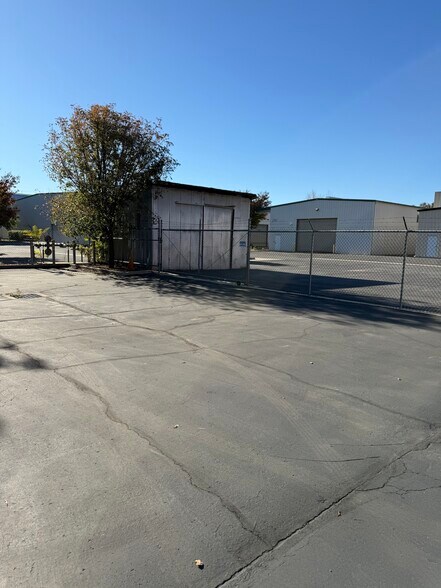 More Photos Of 2244 Ivy St, Chico Manufacturing For Sale