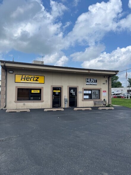 More Photos Of 125 Clinton Rd, Fairfield Warehouse For Lease