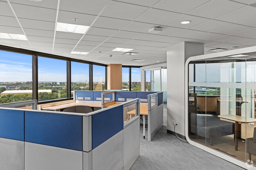 More Photos Of 899 W Cypress Creek Rd, Fort Lauderdale Office For Lease