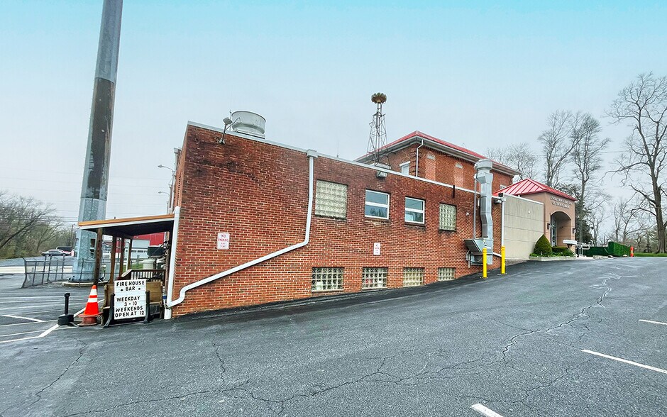 More Photos Of 5901 Linglestown Rd, Linglestown General Retail For Sale