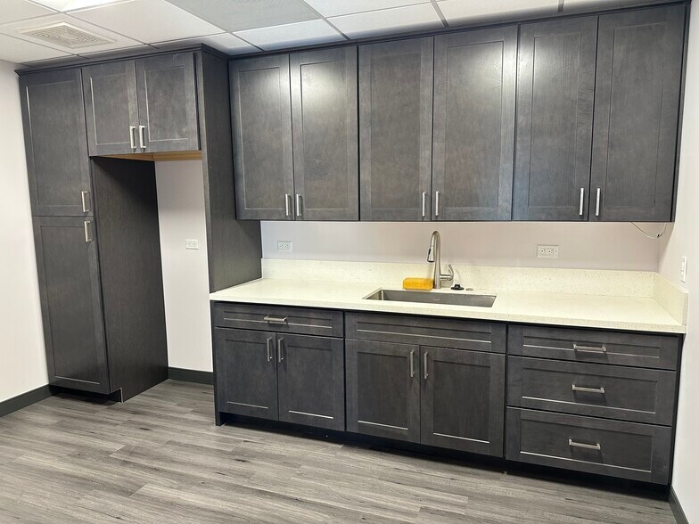 More Photos Of 13017 Artesia Blvd, Cerritos Medical For Sale