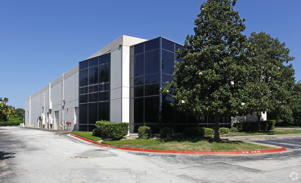 More Photos Of 3100 Alvin Devane Blvd, Austin Loft Creative Space For Lease