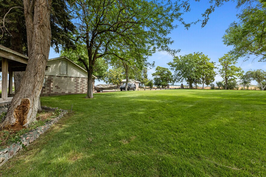 More Photos Of 510 Fig St, Moses Lake Apartments For Sale