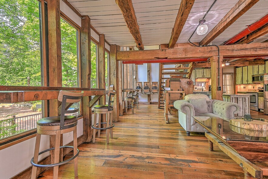 More Photos Of 715 Carson Creek Rd, Limestone Specialty For Sale