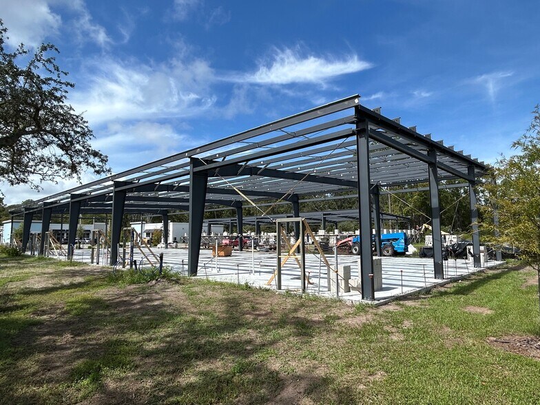 More Photos Of 5600 US Highway 1 N, Saint Augustine Showroom For Lease