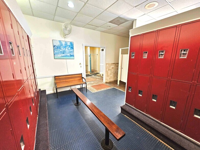 More Photos Of 1006 Broad, Oriental Rehabilitation Center For Sale