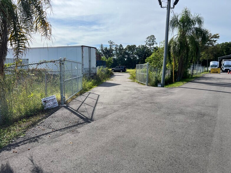 More Photos Of 856 W Landstreet Rd, Orlando Land For Lease