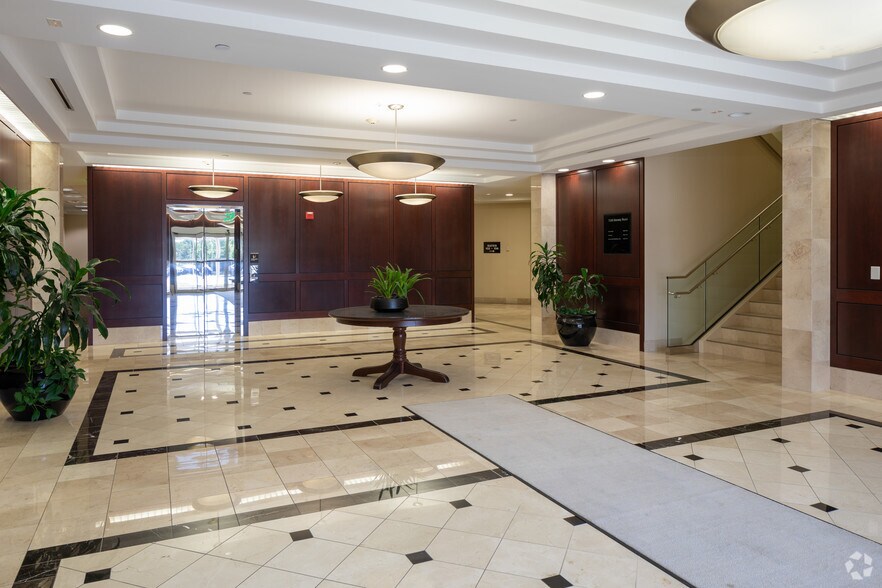 More Photos Of 7030 Dorsey Rd, Hanover Office For Sale