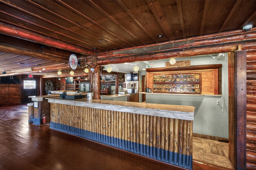 More Photos Of 1258 Highway 141, White Salmon Hospitality For Sale