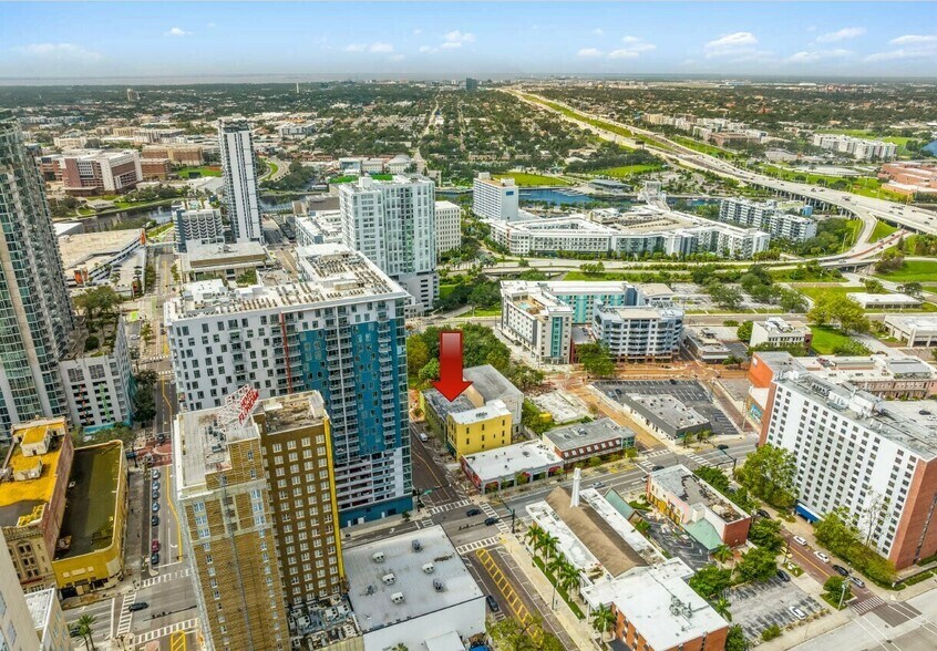More Photos Of 1001 N Franklin St, Tampa Storefront Retail Residential For Sale