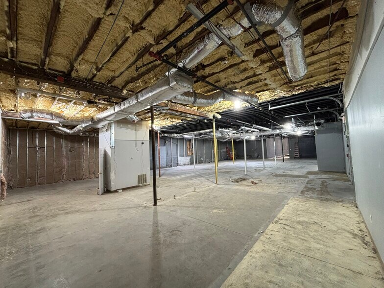 More Photos Of 162 O'Connell St, Providence Warehouse For Lease