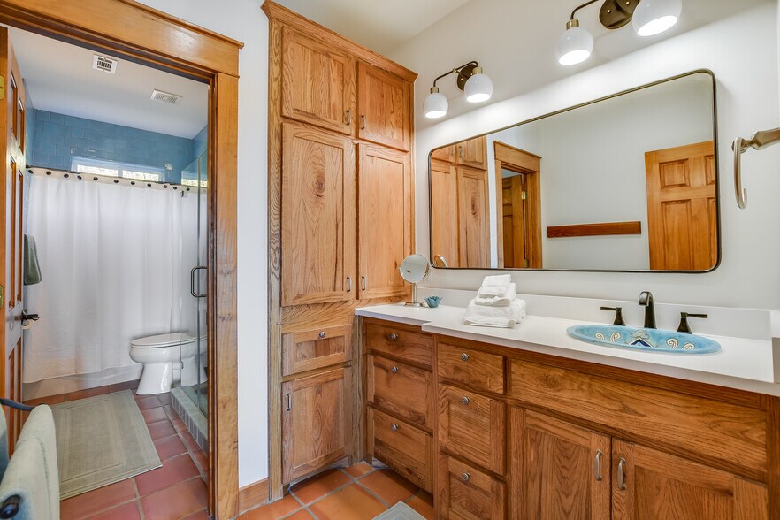 More Photos Of 610 Crystal Creek Dr, Austin Specialty For Sale