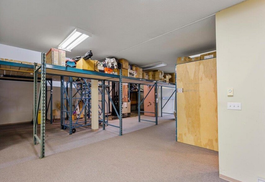 More Photos Of 13982 Cambie Rd, Richmond Light Manufacturing For Sale