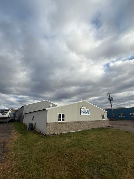 More Photos Of 26615 Fallbrook Ave, Wyoming Warehouse For Sale