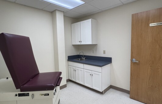 More Photos Of 27 Hospital Ave, Danbury Medical For Lease