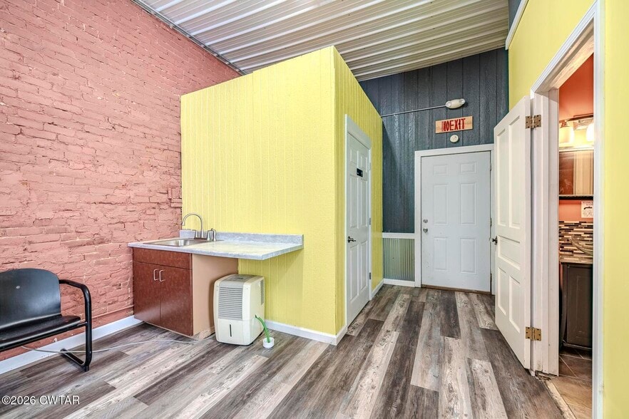 More Photos Of 2372 Cedar St, McKenzie Storefront Retail Office For Sale