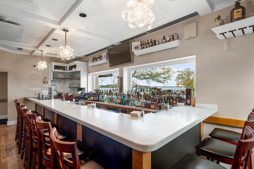 More Photos Of 15 Point Rd, Portsmouth Restaurant For Sale