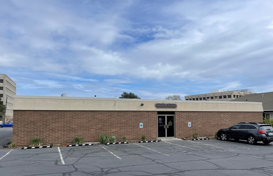 More Photos Of 1177 Jadwin Ave, Richland Office For Lease