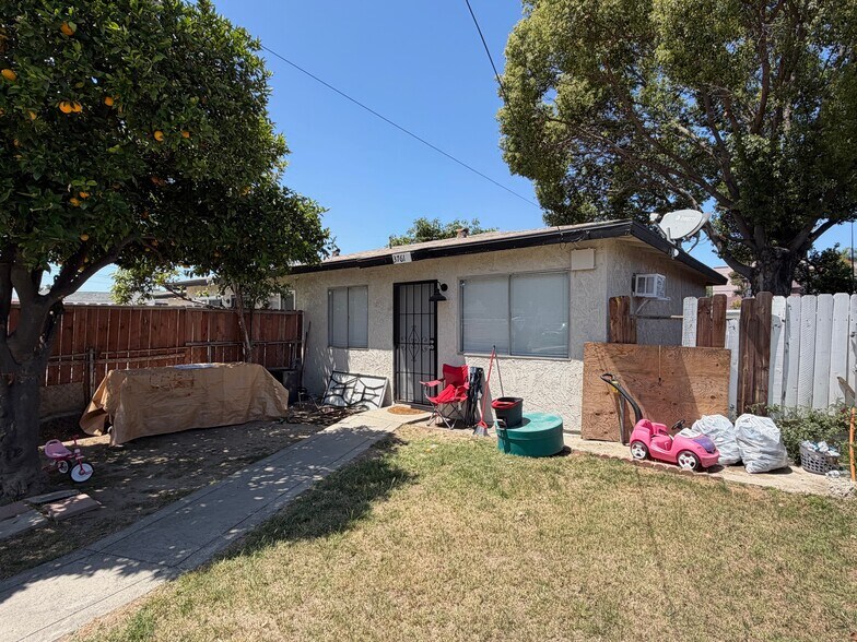 More Photos Of 3757 Holly Ave, Baldwin Park Apartments For Sale