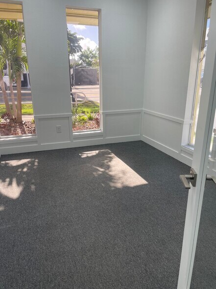 More Photos Of 2150 W 1st St, Fort Myers Unknown For Sale