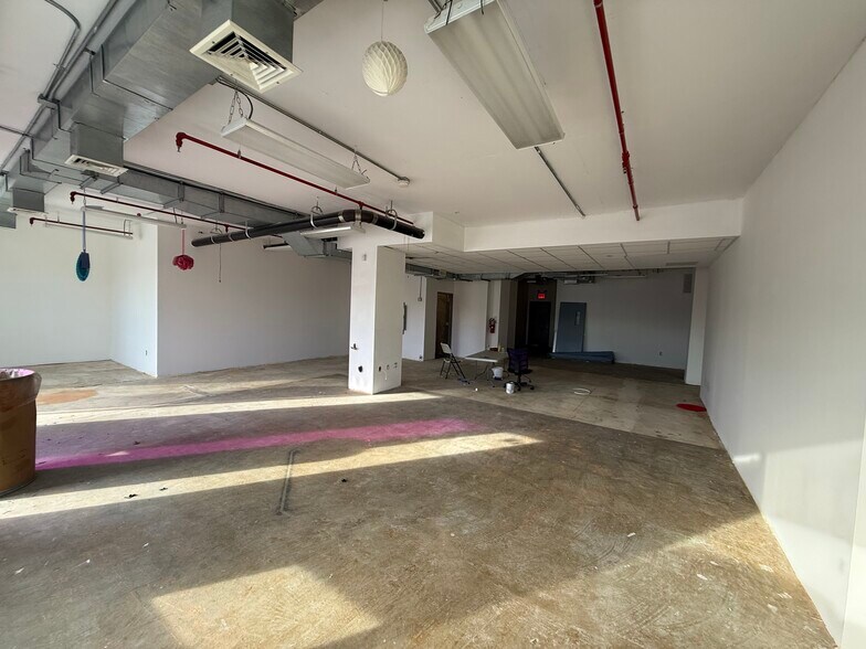 More Photos Of 52-07 Queens Blvd, Woodside Apartments For Lease