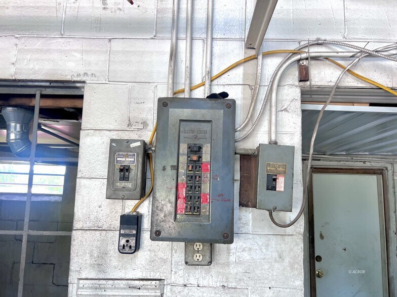 More Photos Of 751 Jackson Pike, Gallipolis Auto Repair For Sale