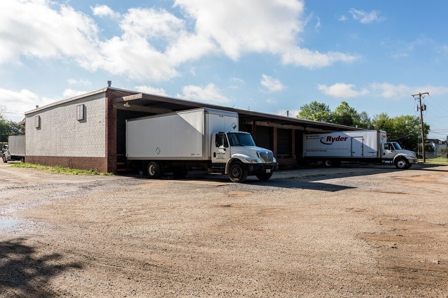 More Photos Of 3609 Lower Wetumpka Rd, Montgomery Warehouse For Sale