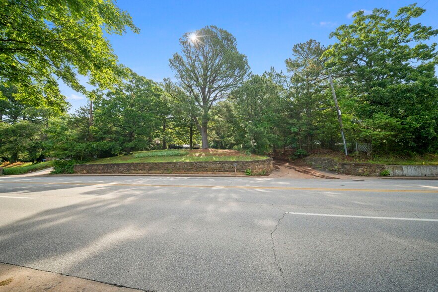 More Photos Of 1624 N Gregg Ave, Fayetteville Land For Sale