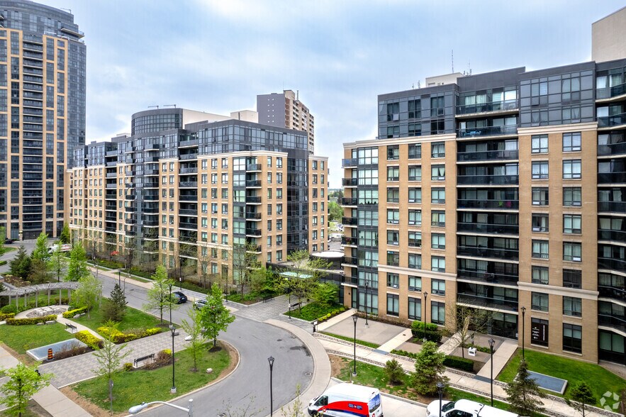 Primary Photo Of 5 Zappacosta Dr, Toronto Apartments For Lease