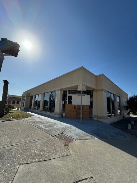 More Photos Of 2000 S Atlantic Ave, Daytona Beach General Retail For Sale