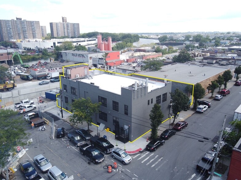 More Photos Of 1360 Garrison Ave, Bronx Warehouse For Lease