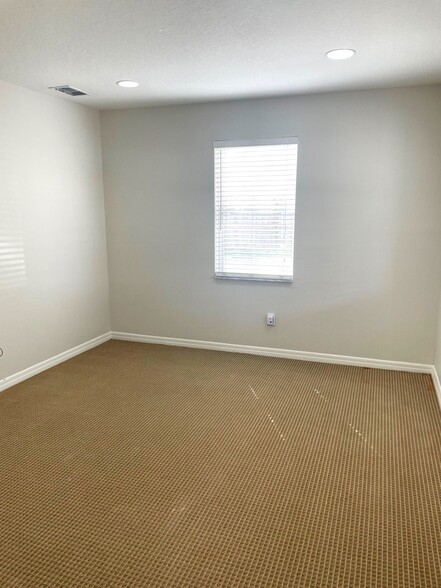 More Photos Of 111 Randolph Ave, Kissimmee Medical For Sale