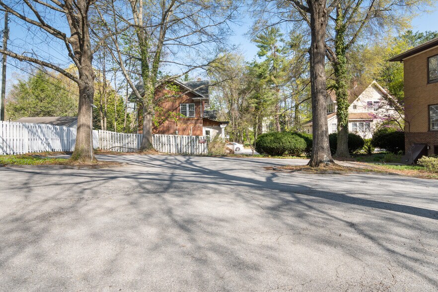 More Photos Of 614 S Main St, Blacksburg Medical For Sale