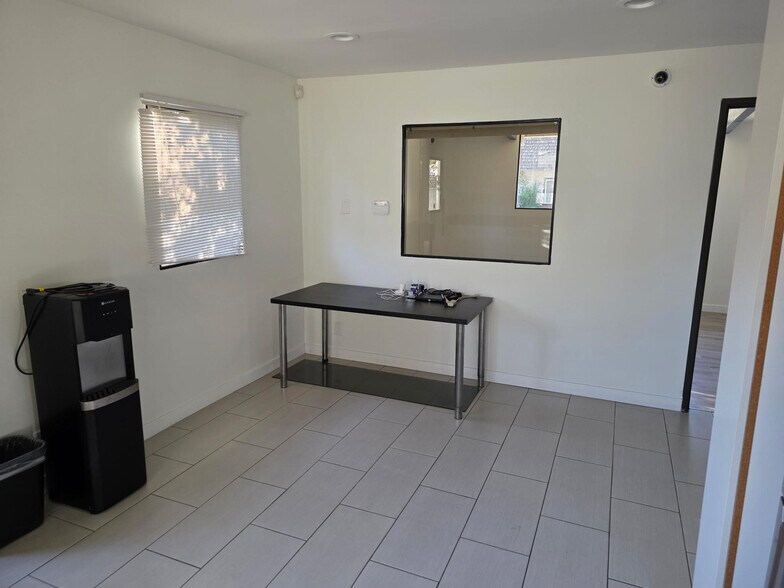 More Photos Of 11100 Sheldon St, Sun Valley Office Residential For Sale