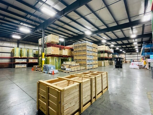 More Photos Of 41 Eisenhower Dr, Westbrook Distribution For Sale