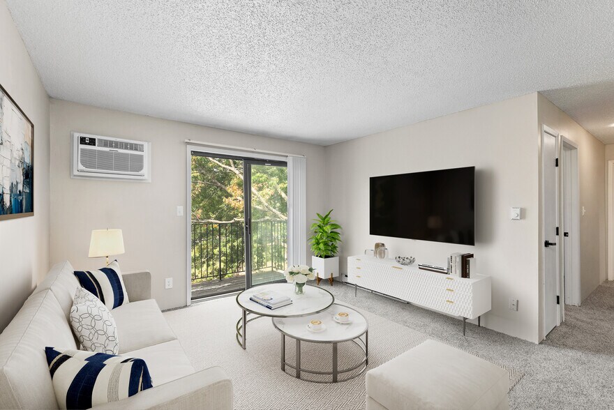 More Photos Of 100-112 5th Ave NW, Altoona Apartments For Sale