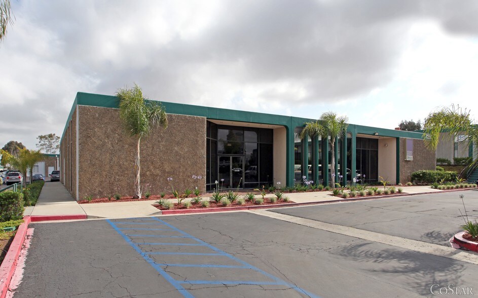 More Photos Of 7177 Convoy Ct, San Diego Unknown For Lease