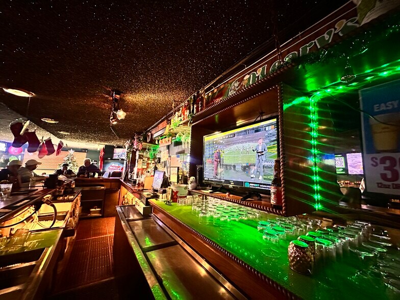 More Photos Of 1063 Hwy 95, Bullhead City Bar For Sale