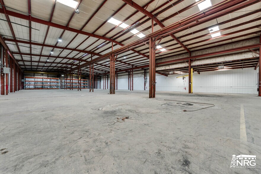 More Photos Of 2818 W 42nd St, Odessa Warehouse For Lease