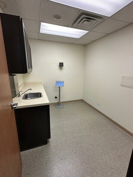 More Photos Of 2005 Garey Ave, Pomona Office For Sale