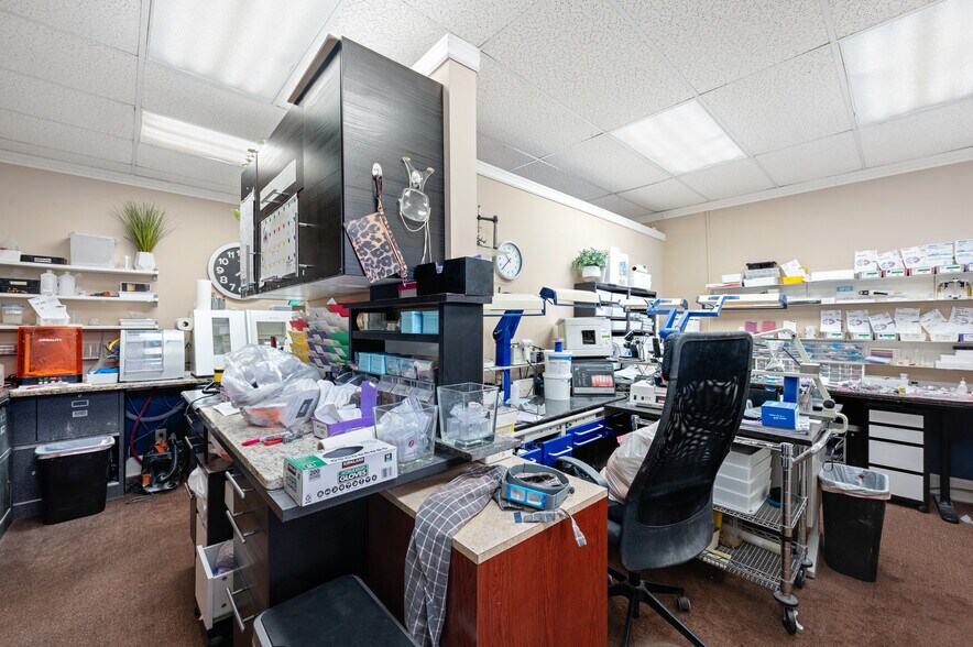 More Photos Of 1348 Matthews Township Pky, Matthews Office For Sale