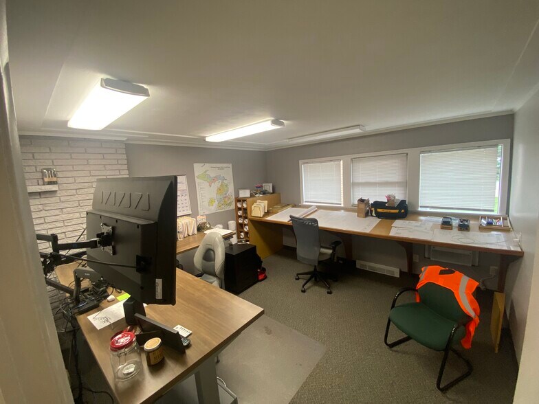 More Photos Of 6133 Aurelius Rd, Lansing Industrial For Sale