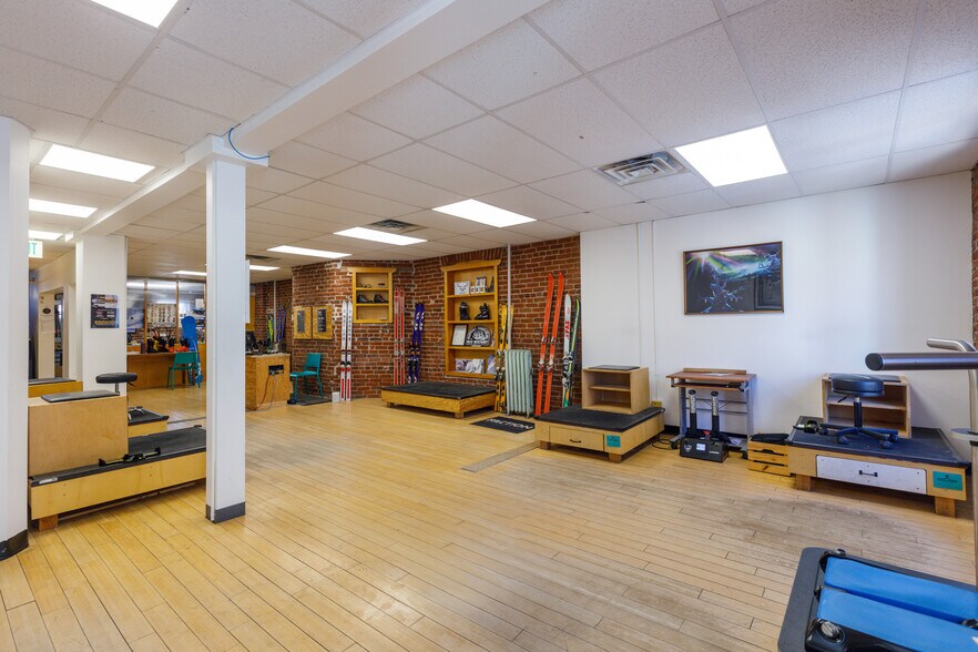 More Photos Of 853 N Lincoln St, Denver Office For Sale