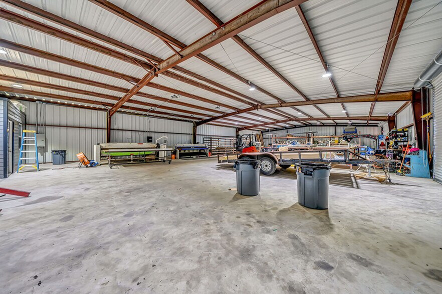 More Photos Of 117 Commerce Ave, Boerne Office For Sale