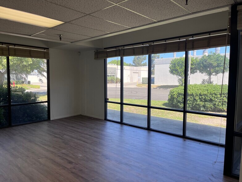 More Photos Of 10814 Los Vaqueros Cir, Los Alamitos Warehouse For Lease